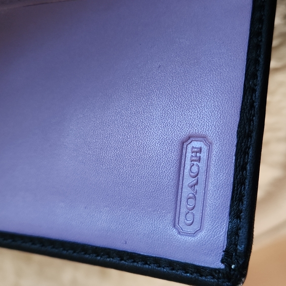 Coach Black Tri-fold Soft Leather Wallet 💜 - Picture 7 of 13